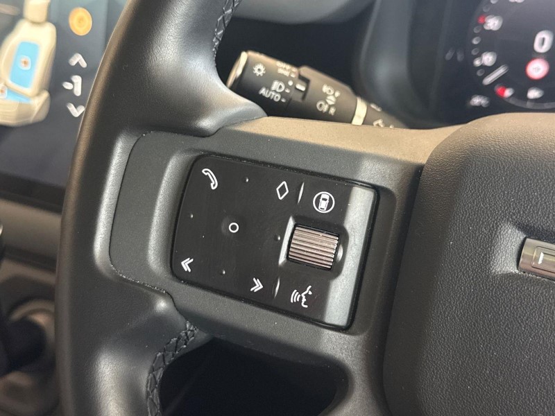 2024 (24) LAND ROVER DEFENDER 3.0 D250 X-Dynamic HSE 90 3dr Auto 5770903