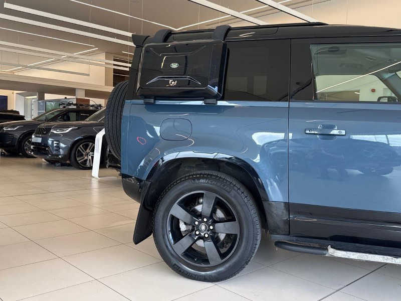 2024 (24) LAND ROVER DEFENDER 3.0 D250 X-Dynamic HSE 90 3dr Auto 5770926