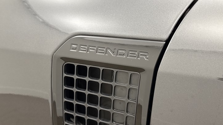 2025 (25) LAND ROVER DEFENDER 3.0 D350 X-Dynamic HSE 110 5dr Auto [7 Seat] 5743762
