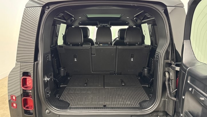 2025 (25) LAND ROVER DEFENDER 3.0 D350 X-Dynamic HSE 110 5dr Auto [7 Seat] 5743752