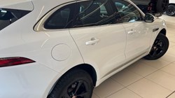 2022 (72) JAGUAR F-PACE 2.0 D200 R-Dynamic S 5dr Auto AWD 5765336