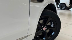 2022 (72) JAGUAR F-PACE 2.0 D200 R-Dynamic S 5dr Auto AWD 5765334