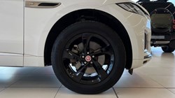 2022 (72) JAGUAR F-PACE 2.0 D200 R-Dynamic S 5dr Auto AWD 5775087