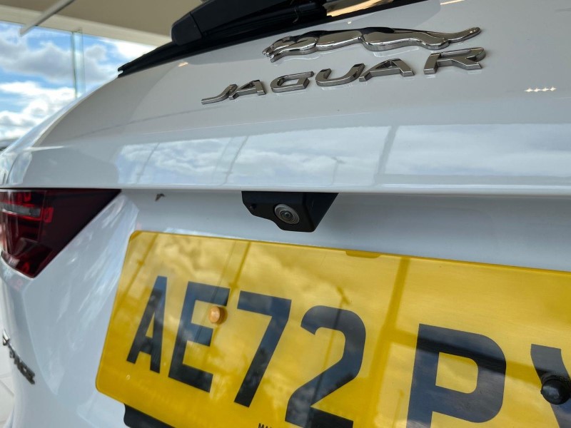 2022 (72) JAGUAR F-PACE 2.0 D200 R-Dynamic S 5dr Auto AWD 5765326