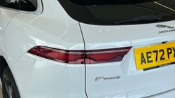 2022 (72) JAGUAR F-PACE 2.0 D200 R-Dynamic S 5dr Auto AWD 5765332