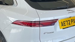 2022 (72) JAGUAR F-PACE 2.0 D200 R-Dynamic S 5dr Auto AWD 5765308