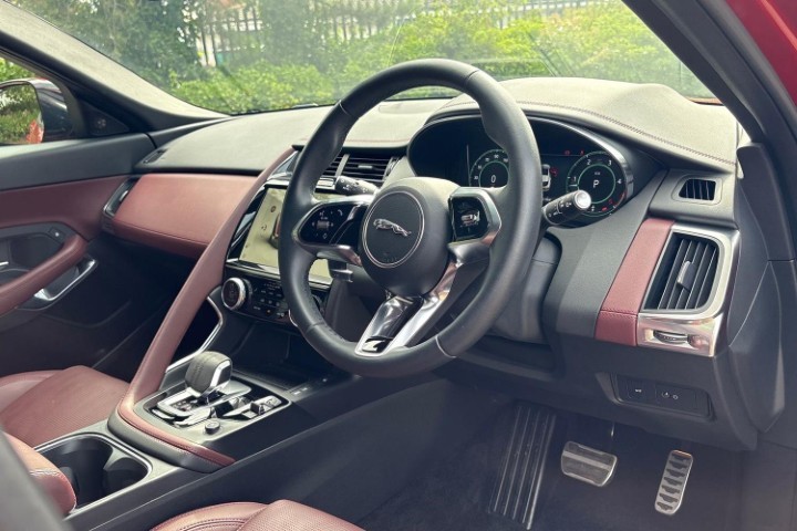 2024 (74) JAGUAR E-PACE 2.0 D200 R-Dynamic S 5dr Auto 5640437