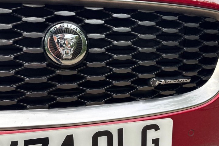 2024 (74) JAGUAR E-PACE 2.0 D200 R-Dynamic S 5dr Auto 5640430