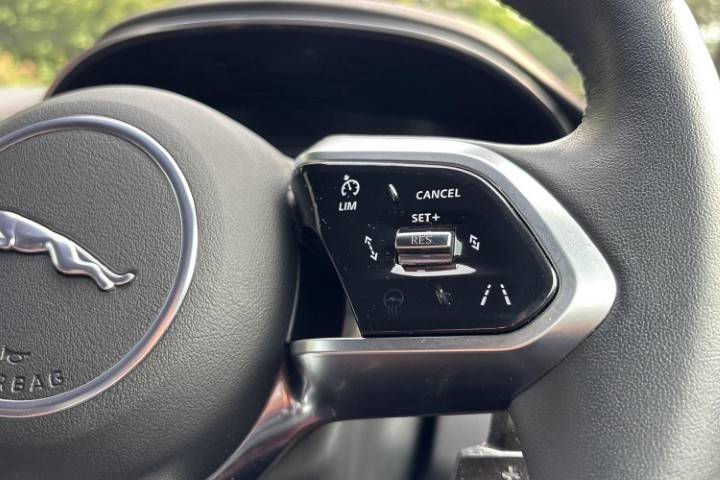 2024 (74) JAGUAR E-PACE 2.0 D200 R-Dynamic S 5dr Auto 5640410
