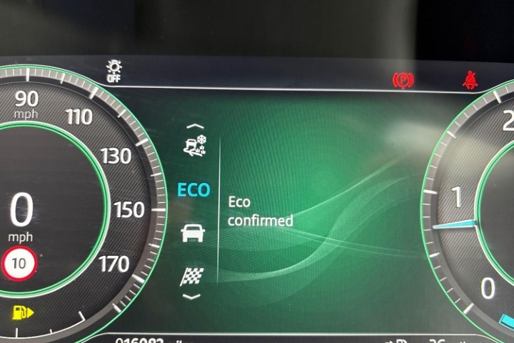 2024 (74) JAGUAR E-PACE 2.0 D200 R-Dynamic S 5dr Auto 5640416