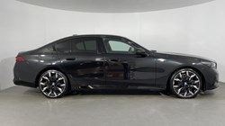  BMW 5 SERIES 520i M Sport Pro 4dr Auto 2899379