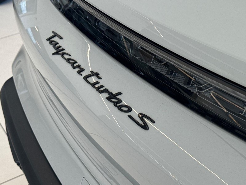2023 (73) PORSCHE TAYCAN 560kW Turbo S 93kWh 5dr Auto 5765742