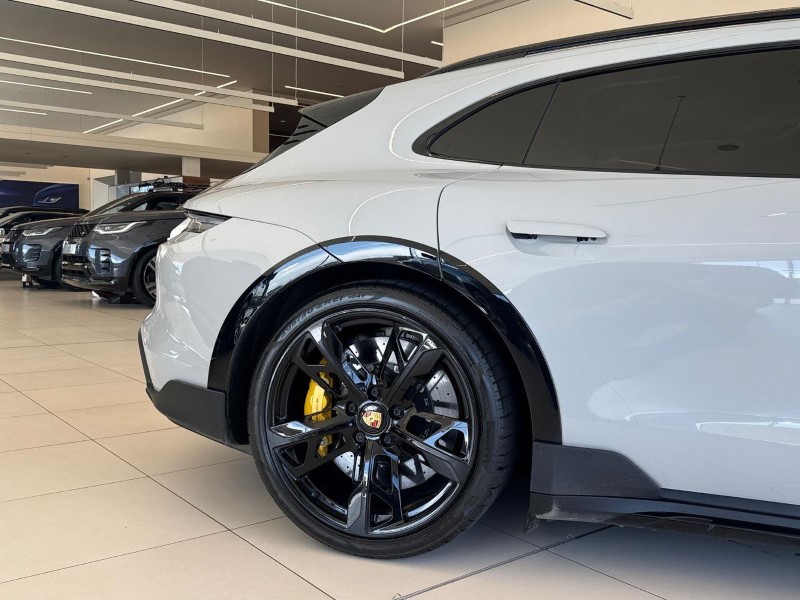 2023 (73) PORSCHE TAYCAN 560kW Turbo S 93kWh 5dr Auto 5765749