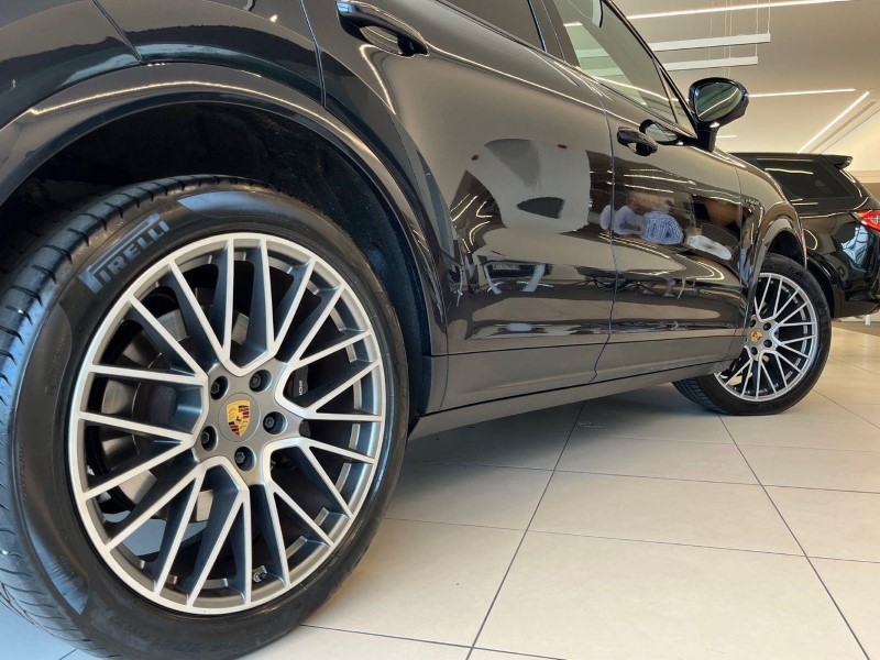 2022 (72) PORSCHE CAYENNE E-Hybrid Platinum Edition 5dr Tiptronic S 5755302