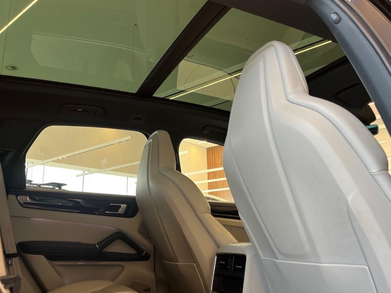 2022 (72) PORSCHE CAYENNE E-Hybrid Platinum Edition 5dr Tiptronic S 5755310