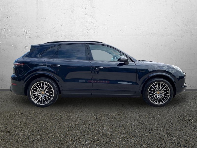 2022 (72) PORSCHE CAYENNE E-Hybrid Platinum Edition 5dr Tiptronic S 5755258