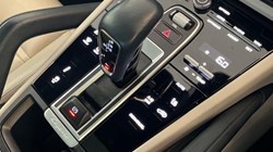 2022 (72) PORSCHE CAYENNE E-Hybrid Platinum Edition 5dr Tiptronic S 5755288