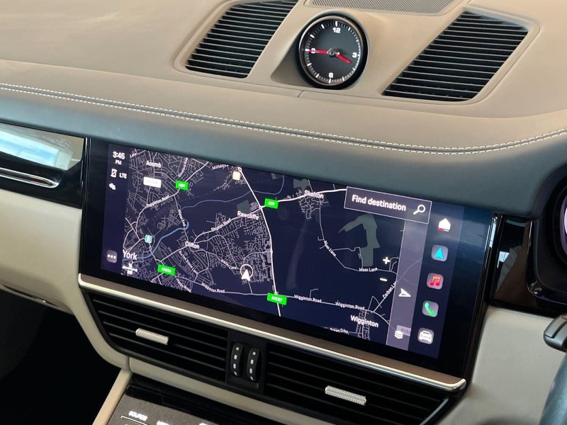 2022 (72) PORSCHE CAYENNE E-Hybrid Platinum Edition 5dr Tiptronic S 5755283