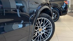 2022 (72) PORSCHE CAYENNE E-Hybrid Platinum Edition 5dr Tiptronic S 5755303