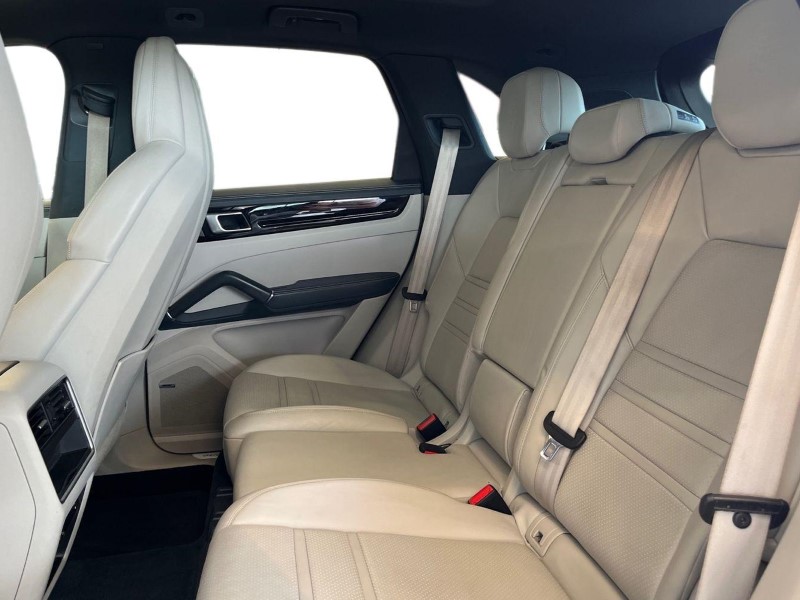 2022 (72) PORSCHE CAYENNE E-Hybrid Platinum Edition 5dr Tiptronic S 5755257