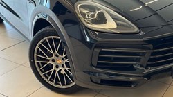 2022 (72) PORSCHE CAYENNE E-Hybrid Platinum Edition 5dr Tiptronic S 5755296