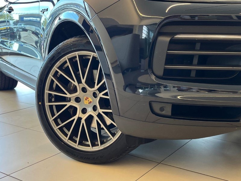 2022 (72) PORSCHE CAYENNE E-Hybrid Platinum Edition 5dr Tiptronic S 5755298