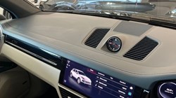 2022 (72) PORSCHE CAYENNE E-Hybrid Platinum Edition 5dr Tiptronic S 5755289