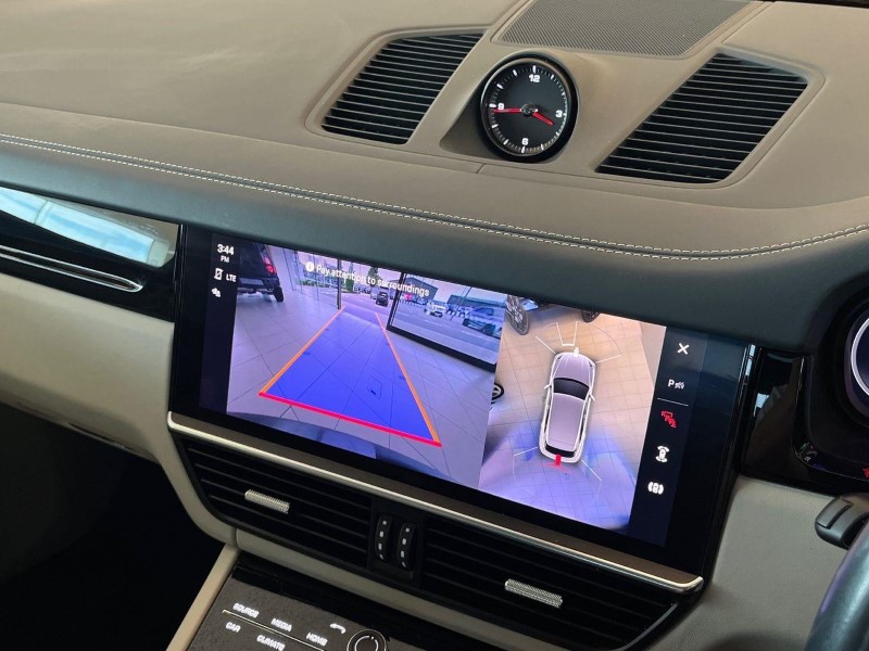 2022 (72) PORSCHE CAYENNE E-Hybrid Platinum Edition 5dr Tiptronic S 5755265