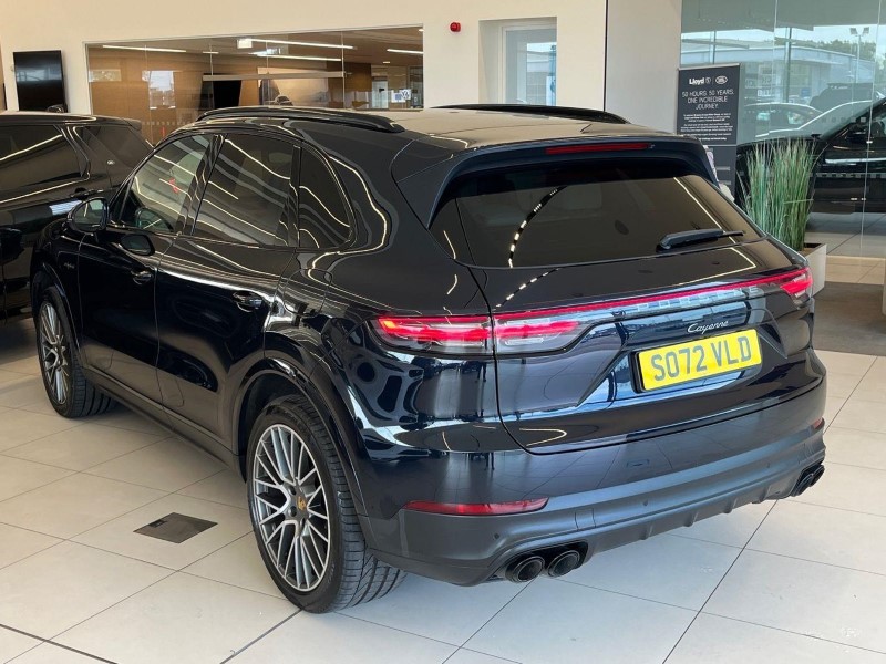 2022 (72) PORSCHE CAYENNE E-Hybrid Platinum Edition 5dr Tiptronic S 5755311