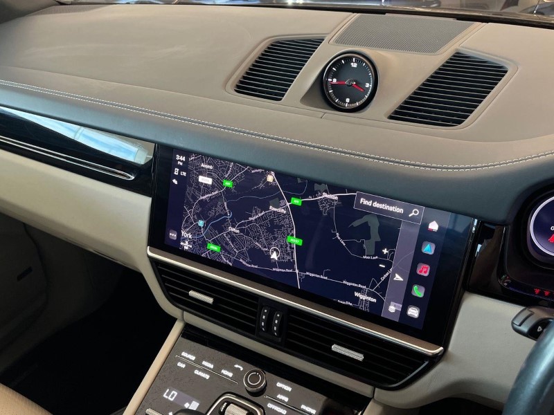 2022 (72) PORSCHE CAYENNE E-Hybrid Platinum Edition 5dr Tiptronic S 5755264