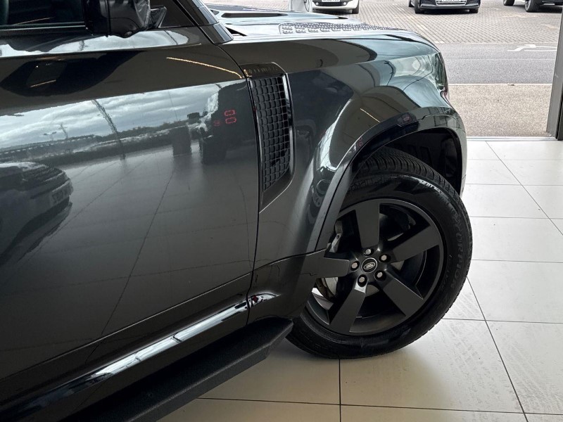 2025 (25) LAND ROVER COMMERCIAL DEFENDER 3.0 D350 Hard Top X-Dynamic HSE Auto 5783457