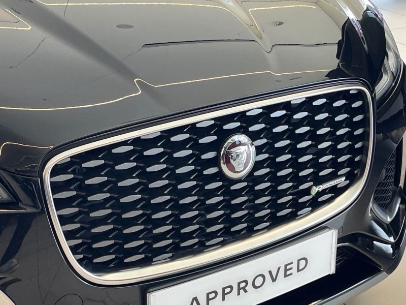 2022 (22) JAGUAR F-PACE 2.0 D200 R-Dynamic SE 5dr Auto AWD 5776886