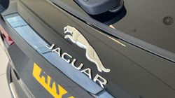2022 (22) JAGUAR F-PACE 2.0 D200 R-Dynamic SE 5dr Auto AWD 5776888