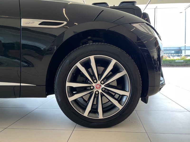 2022 (22) JAGUAR F-PACE 2.0 D200 R-Dynamic SE 5dr Auto AWD 5776852