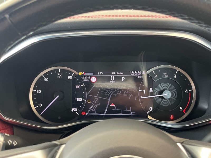 2022 (22) JAGUAR F-PACE 2.0 D200 R-Dynamic SE 5dr Auto AWD 5776860