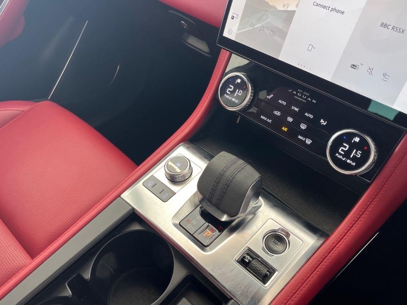 2022 (22) JAGUAR F-PACE 2.0 D200 R-Dynamic SE 5dr Auto AWD 5776857