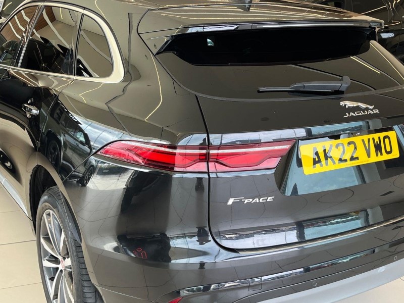 2022 (22) JAGUAR F-PACE 2.0 D200 R-Dynamic SE 5dr Auto AWD 5776890