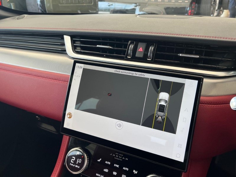 2022 (22) JAGUAR F-PACE 2.0 D200 R-Dynamic SE 5dr Auto AWD 5776856