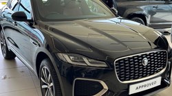 2022 (22) JAGUAR F-PACE 2.0 D200 R-Dynamic SE 5dr Auto AWD 5776895