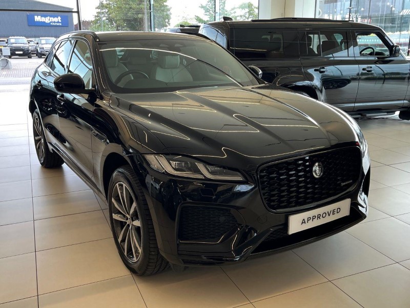 2024 (24) JAGUAR F-PACE 2.0 D200 R-Dynamic SE Black 5dr Auto AWD 5841579