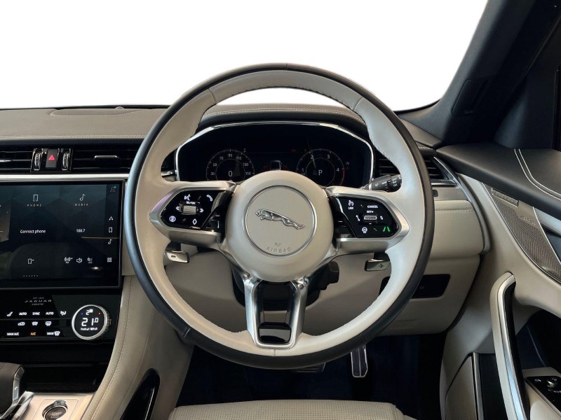 2024 (24) JAGUAR F-PACE 2.0 D200 R-Dynamic SE Black 5dr Auto AWD 5841536