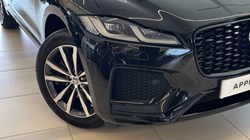 2024 (24) JAGUAR F-PACE 2.0 D200 R-Dynamic SE Black 5dr Auto AWD 5841566