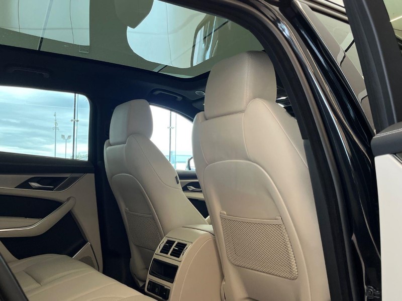2024 (24) JAGUAR F-PACE 2.0 D200 R-Dynamic SE Black 5dr Auto AWD 5841577