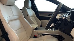 2024 (24) JAGUAR F-PACE 2.0 D200 R-Dynamic SE Black 5dr Auto AWD 5841547
