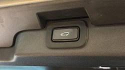 2021 (71) LAND ROVER DISCOVERY 3.0 D250 S 5dr Auto 5845169