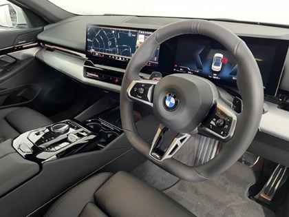  BMW 5 SERIES 520i M Sport 4dr Auto