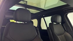 2026 (26) LAND ROVER RANGE ROVER 3.0 D300 Edition 4dr Auto 5803174