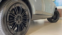 2026 (26) LAND ROVER RANGE ROVER 3.0 D300 Edition 4dr Auto 5803204