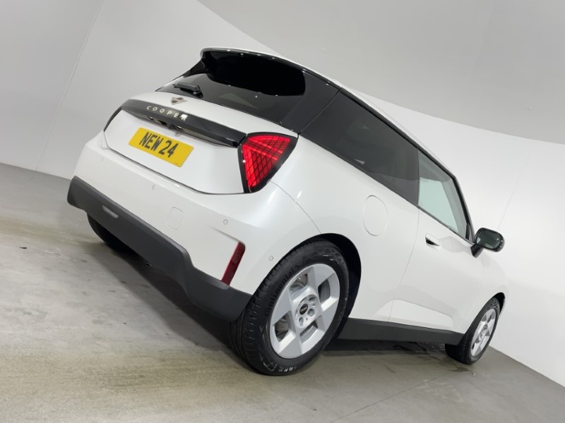  MINI COOPER 135kW E Classic [Level 2] 41kWh 3dr Auto 3382281