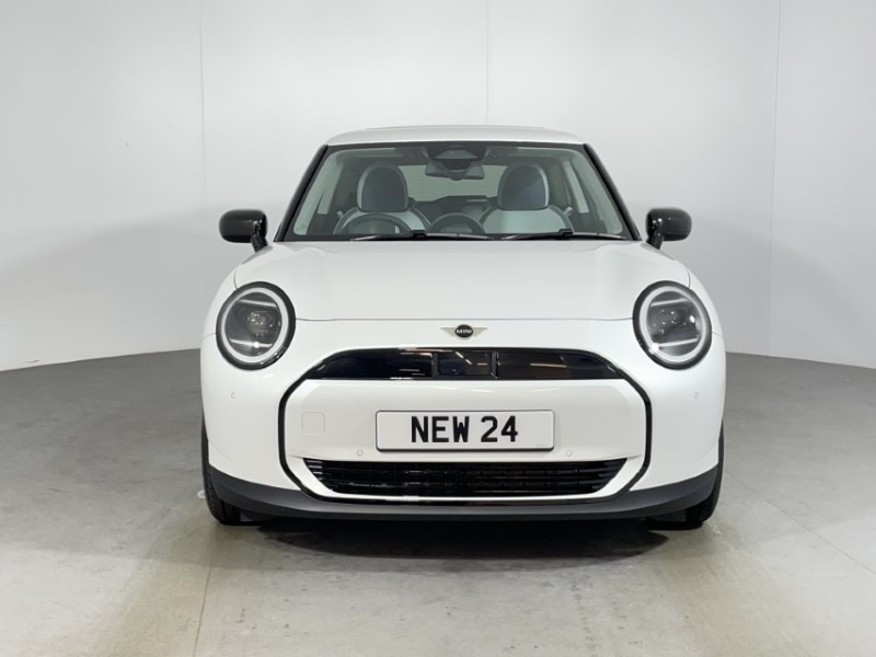  MINI COOPER 135kW E Classic [Level 2] 41kWh 3dr Auto 3382294
